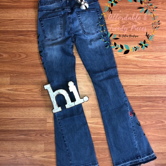 Flower Power Flare Jeans | Umgee | NWT - Picture 2 of 5